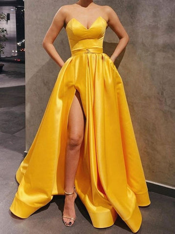 A-Linie Sweetheart Satin Abschlussballkleider Lange Abendkleider mit Schlitz