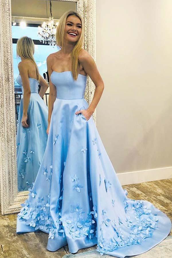 Vestidos de festa compridos com aplicações florais 3D em azul-celeste e corte em A com bolso PG988