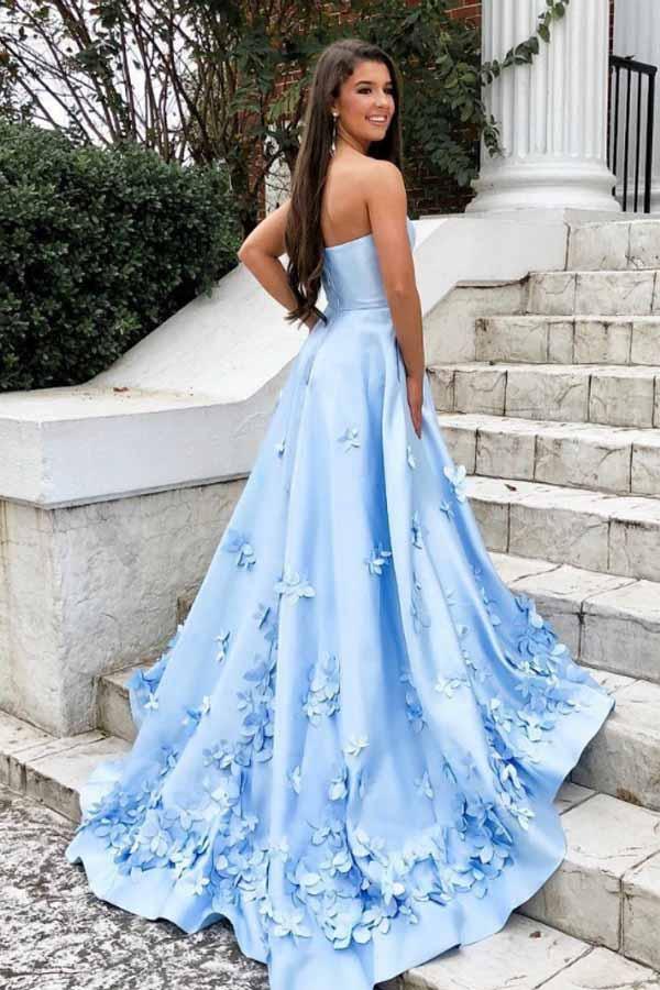 Vestidos de festa compridos com aplicações florais 3D em azul-celeste e corte em A com bolso PG988