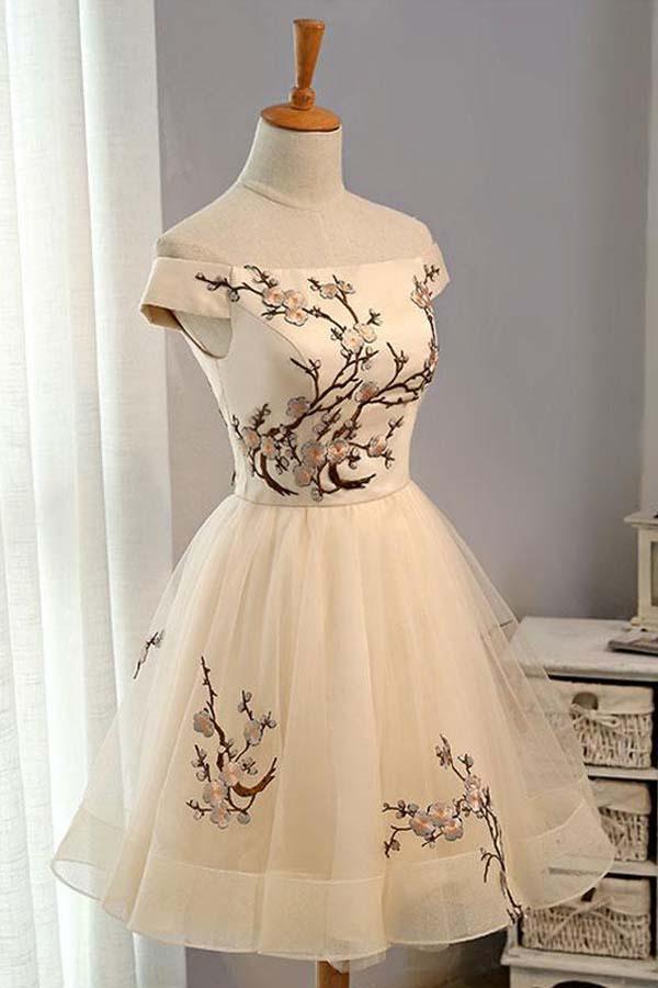 A-Line Tüll Kurzes Abschlussballkleid Homecoming-Kleid Mit Stickerei PD130