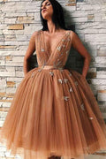 Robe de bal dos nu en tulle doré à encolure en V et ligne A avec applications PD227