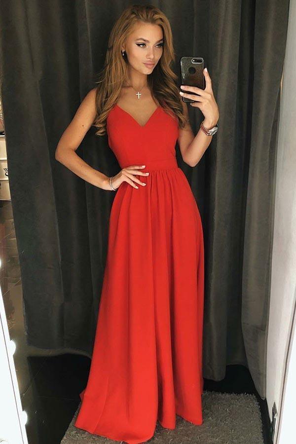 Vestido de festa comprido em cetim vermelho, corte A, decote em V, costas nuas, PG760
