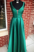 Robe de bal/soirée longue bleue satinée à encolure en V et coupe A avec poches PSK055