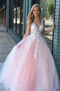 Robe de soirée et de bal rose en tulle à encolure en V et ligne A avec application de dentelle PG728