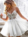A-Linien V-Ausschnitt kurzes weißes Spitzen-Prom-Kleid Chiffon-Formal-Graduation-Homecoming-Kleid