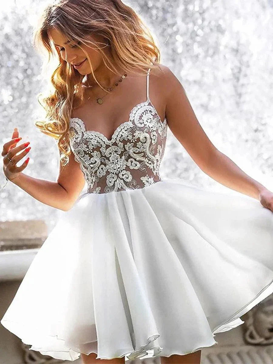A-Linien V-Ausschnitt kurzes weißes Spitzen-Prom-Kleid Chiffon-Formal-Graduation-Homecoming-Kleid