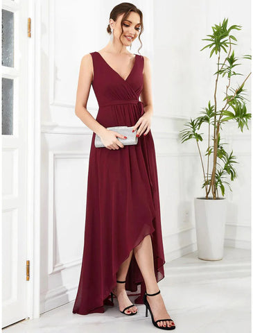 A-Linie Hochzeitsgastkleider Elegantes Kleid Partykleidung Hochzeitsfeier Asymmetrisch Ärmellos V-Ausschnitt Brautjungfernkleid Chiffon mit Rüschen Riemchen