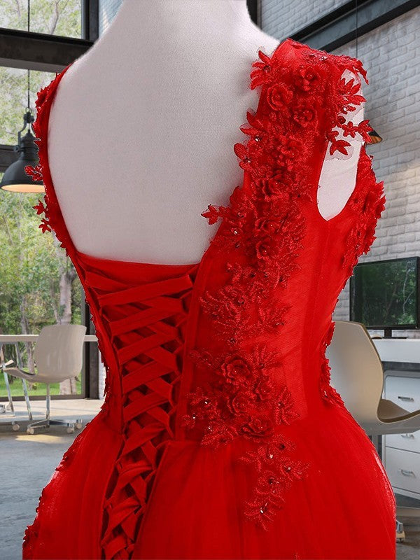 Vestidos de festa elegantes com decote em A e sem mangas, aplicações em tule