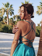 Vestidos de festa em linha A/alças elegantes, sem mangas, com folhos e cetim tipo seda