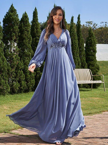 A-Linie/Princess-Linie Chiffon Applikationen V-Ausschnitt Lange Ärmel Bodenlang Brautjungfernkleider