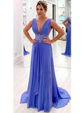 Vestidos de mãe da noiva em linha A/princesa, em chiffon, com folhos, decote em V, sem mangas, cauda comprida/escova