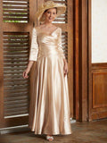 Robe de la mère de la mariée en satin tissé élastique froncé, col en V, manches trois-quarts, longueur cheville, coupe A-ligne/princesse