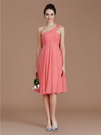 A-Line/Princess One-Shoulder Sleeveless Ruched Short/Mini Chiffon Bridesmaid Dresses
