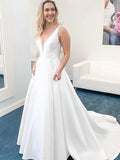 Vestido de noiva princesa/linha em cetim com laço, decote em V, sem mangas, cauda comprida