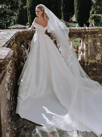 A-Linie/Princess-Linie Satin Rüschen Schulterfrei Ärmellos Kathedrale Schleppe Brautkleider