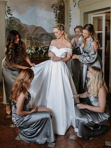 A-Linie/Princess-Linie Satin Rüschen Schulterfrei Ärmellos Kathedrale Schleppe Brautkleider