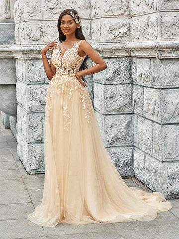 A-Linie/Princess-Linie Ärmellos Tüll V-Ausschnitt Applikationen Sweep/Pinsel zug Brautkleider