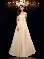A-Line/Princess Straps Applique Sleeveless Long Chiffon Mother of the Bride Dresses