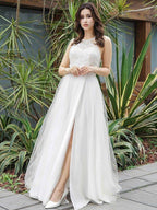 A-Line/Princess Tulle Lace Scoop Sleeveless Floor-Length Wedding Dresses