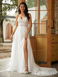 Vestidos de noiva estilo princesa com decote em V, sem mangas, em tule e renda, cauda comprida