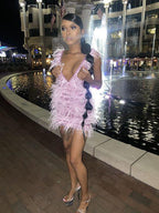 Vestido de Fiesta Rosa con Escote en V Profundo Vestido Corto Rosa para el Baile de Bienvenida Y1876