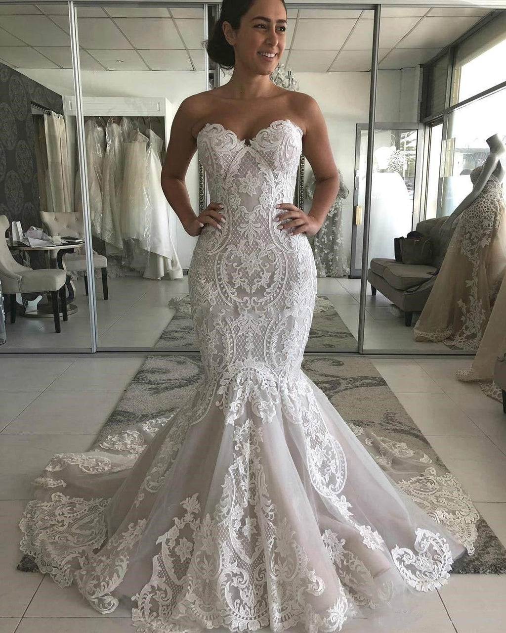 Faszinierendes langes Meerjungfrau-Sweetheart-Applikations-Spitzen-Brautkleid
