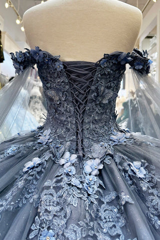 Ballkleid mit Cape-Ärmeln und Applikation von Elizabeth K GL3181