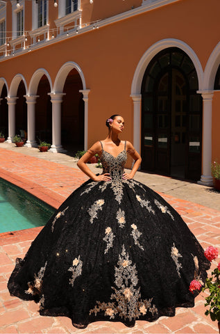 Quinceanera-Kleid mit Applikation und kalten Schultern von Amarra 54301