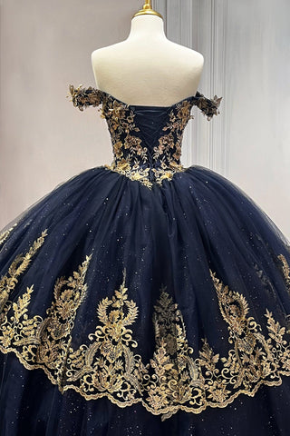 Schulterfreies Ballkleid mit Glitzerapplikation von Ladivine 15705