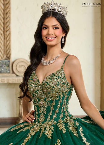 Quinceanera-Kleid mit Applikation und langen Ärmeln von Rachel Allan RQ1137