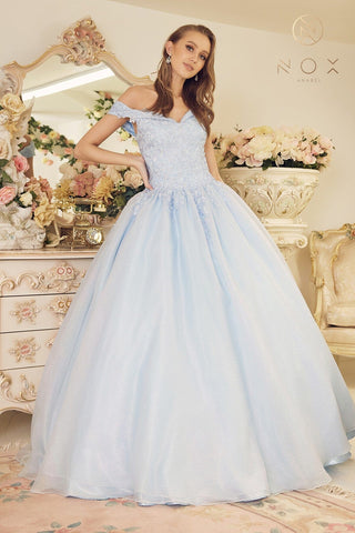 Ballkleid mit Applikation und schulterfreiem Schnitt von Nox Anabel CU1193