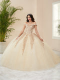 Robe de Quinceañera à Bretelles Tombantes Appliquée par Fiesta Gowns 56400 (Taille 10 - 16)