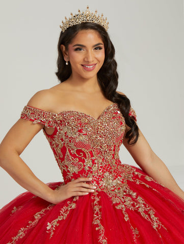 Schulterfreies Quinceanera-Kleid mit Applikation von Fiesta Gowns 56486