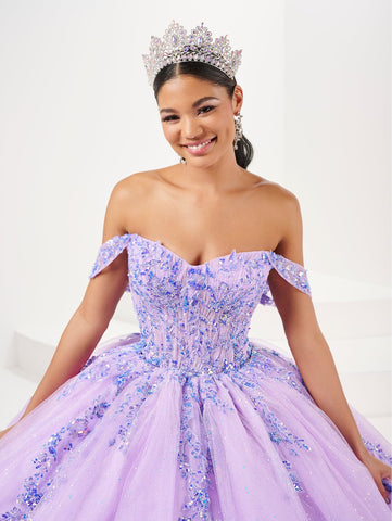 Vestido de quinceanera com aplicações e ombros à mostra da Fiesta Gowns 56507