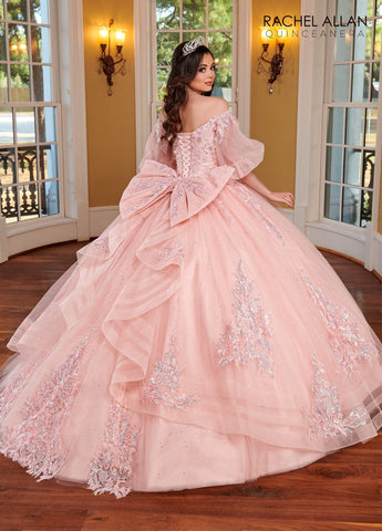Quinceanera-Kleid mit Puffärmeln und Applikation von Rachel Allan RQ1110