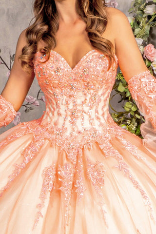 Ballkleid mit trägerlosen Glockenärmeln und Applikationen von GLS Gloria GL3235