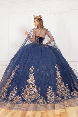 Ballkleid mit trägerlosem Cape und Applikation von Cinderella Couture 8063J