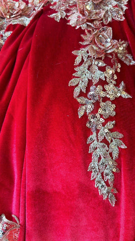 Ballkleid aus Samt mit Applikation und Herzausschnitt von Petite Adele PQ1038