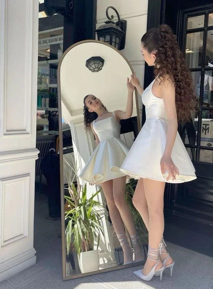 Vestido elegante de línea A con tirantes, satén marfil, corto para el baile de bienvenida, vestido de cumpleaños Y7658