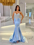 Vestidos de Noche Largos Mermaid de Satén con Escote Corazón, Sin Mangas y Abalorios
