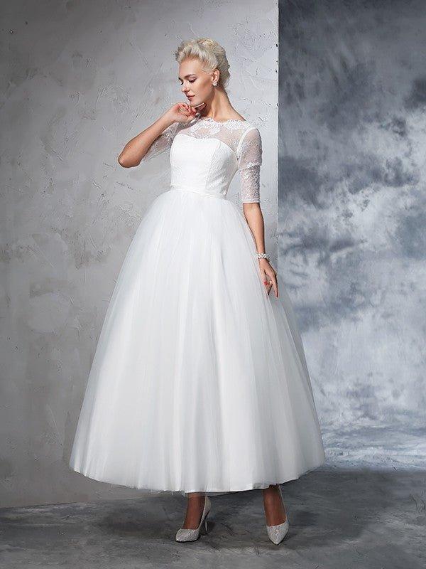 Ball Gown Bateau Lace 1/2 Sleeves Long Net Wedding Dresses
