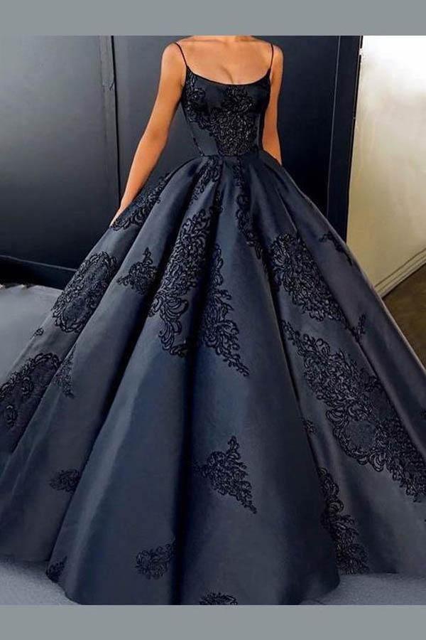 Vestido de baile preto comprido com aplicações PG735