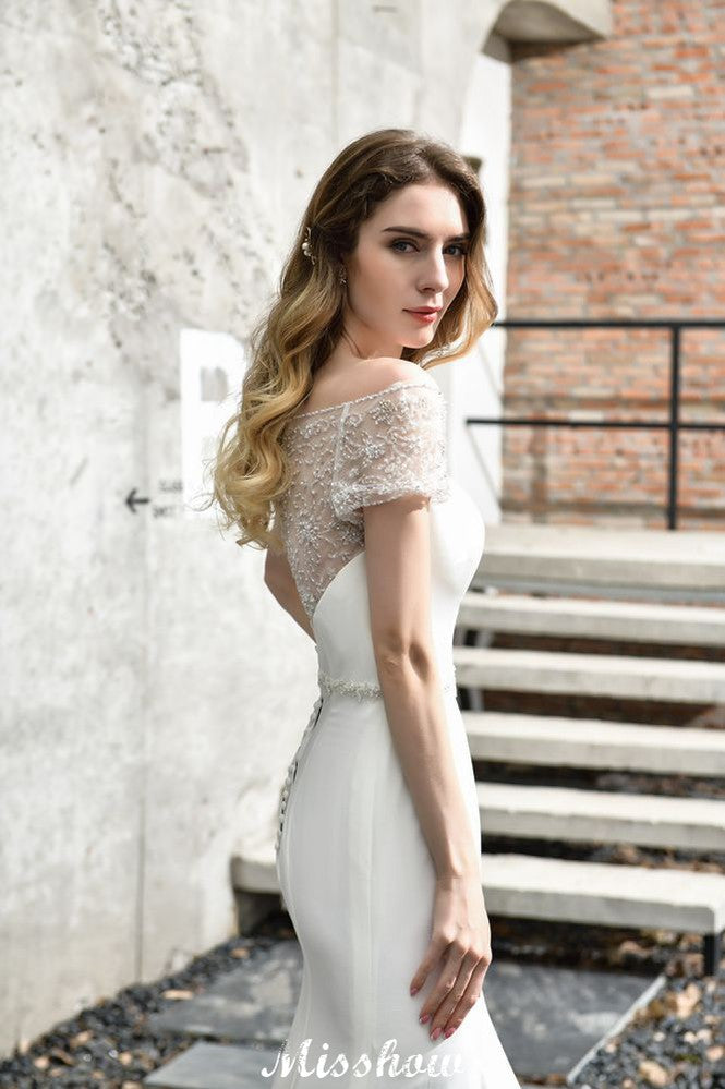 Bateau-Kurzarmfigur-Meerjungfrau-Brautkleid Satin Brautkleid Sweep/Trump Zug