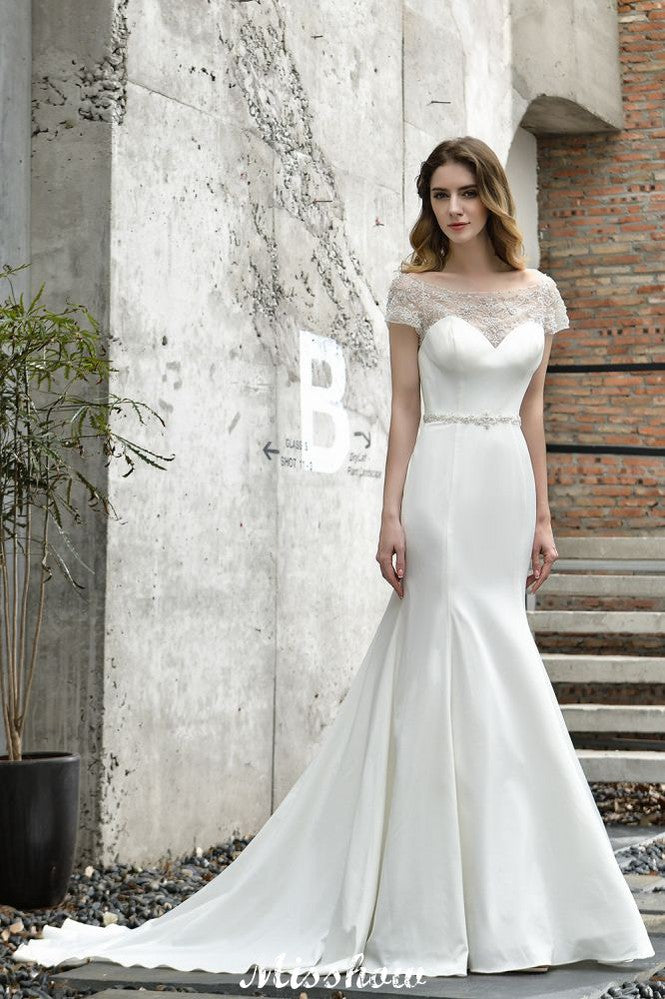 Bateau-Kurzarmfigur-Meerjungfrau-Brautkleid Satin Brautkleid Sweep/Trump Zug