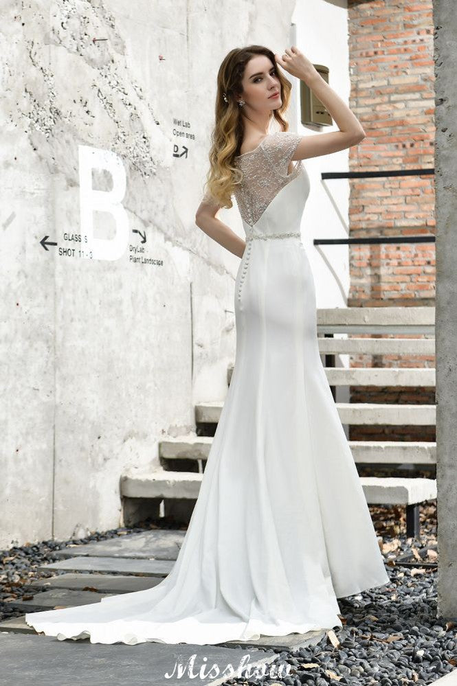 Bateau-Kurzarmfigur-Meerjungfrau-Brautkleid Satin Brautkleid Sweep/Trump Zug
