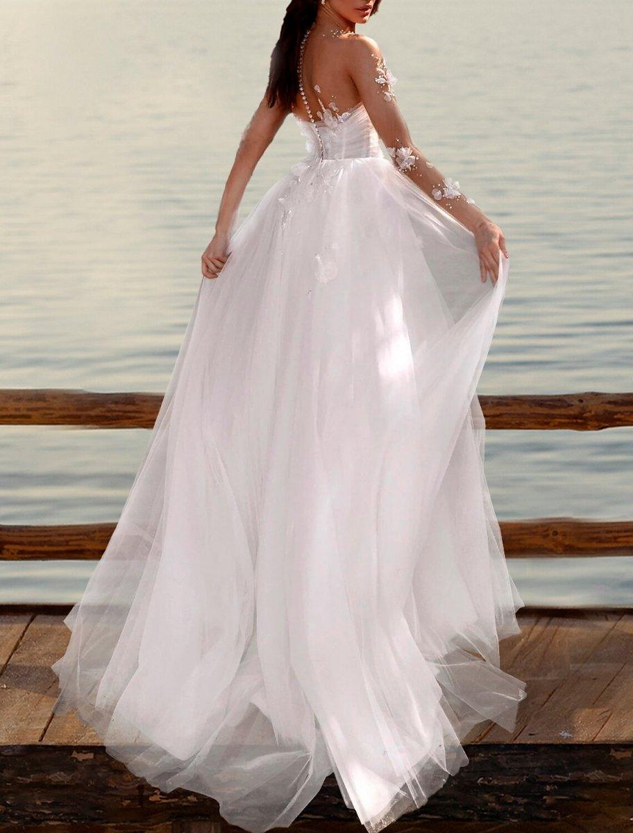Beach Boho Wedding Dresses A-Line Illusion Neck Long Sleeve Sweep / Brush Train Tulle Bridal Gowns With Appliques Solid Color