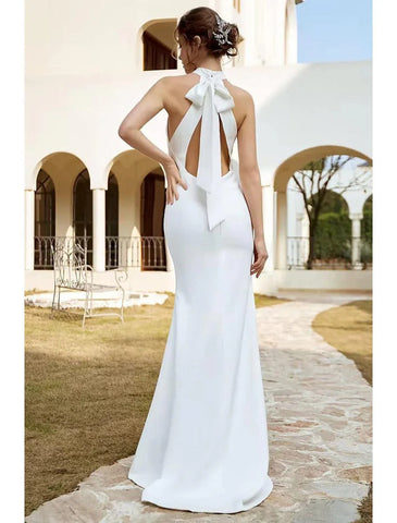 Strand-Boho-Brautkleider, Sweep-Trage, Meerjungfrau, Neckholder, ärmellos, Stretch-Stoff mit Volltonfarbe