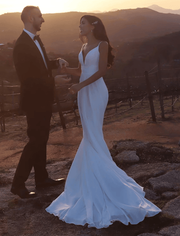 Strand Offener Rücken Boho Brautkleider Hofschleppe Trompete/Meerjungfrau Ärmellos Spaghettiträger Chiffon Mit Applikationen Volltonfarbe