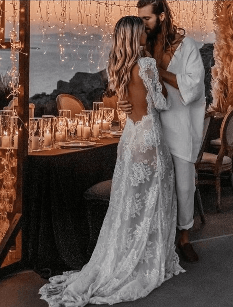 Beach Sexy Boho Wedding Dresses Sweep / Brush Train A-Line Long Sleeve V Neck Lace With Appliques Split Front