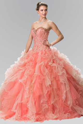 Perlenbesticktes trägerloses Ballkleid mit Rüschen von Elizabeth K GL2210
